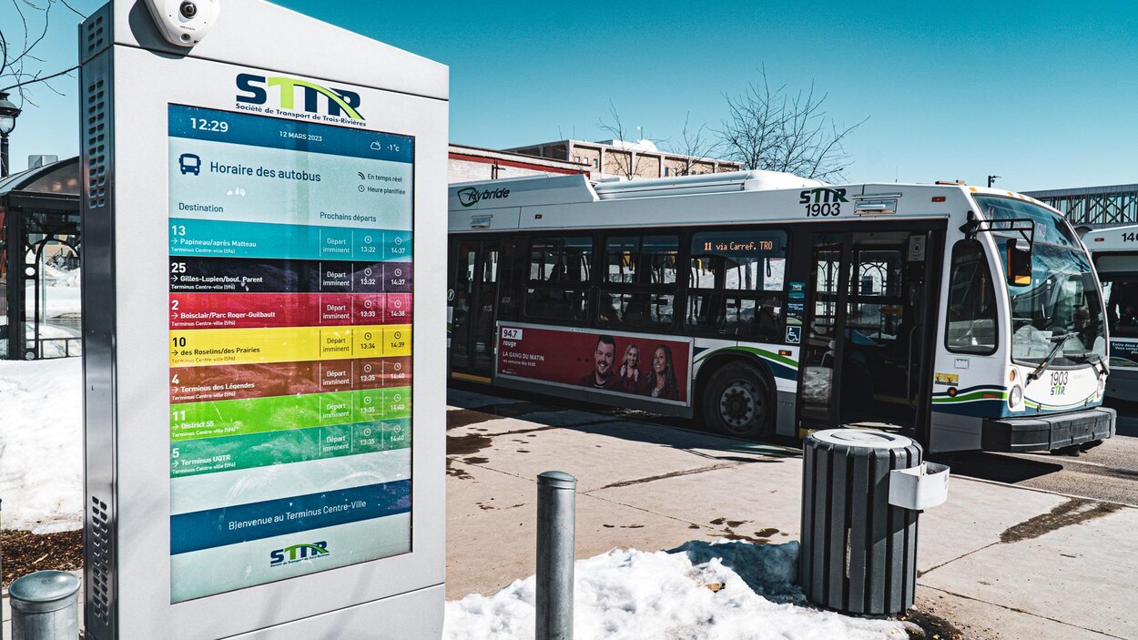 Des changements d’horaires et de trajets à la STTR | Radio-Canada