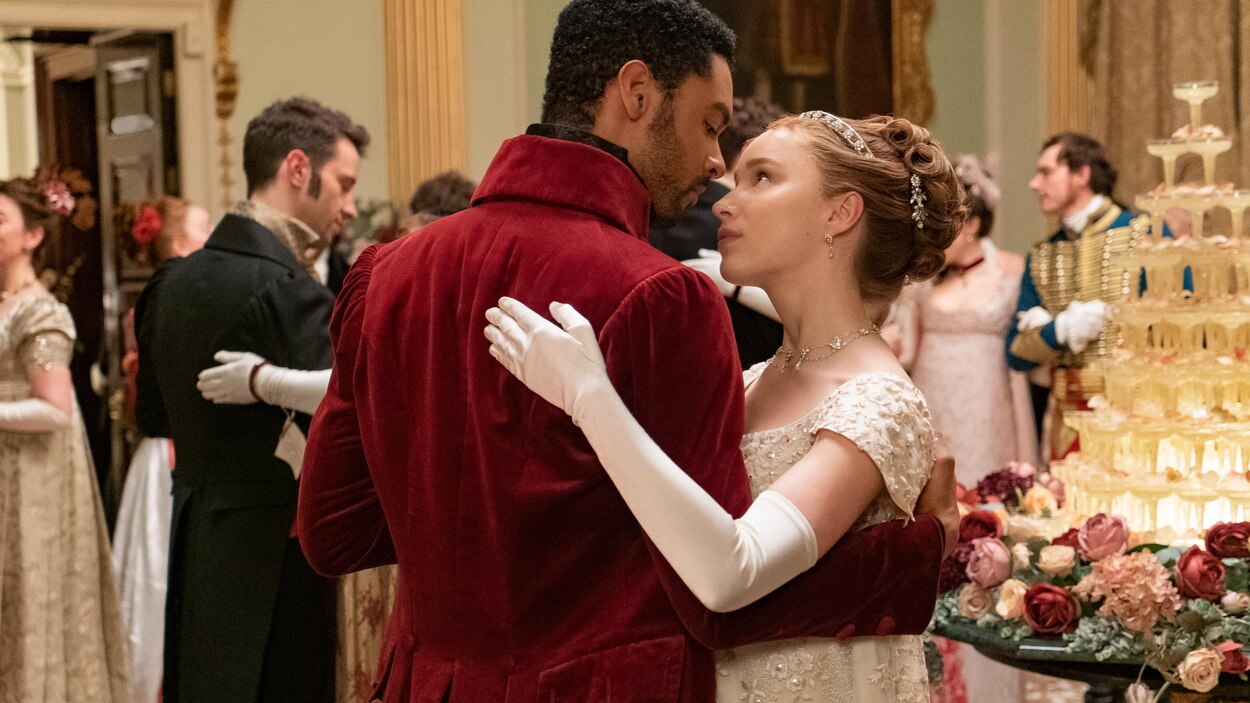 Julie Andrews La Chronique Des Bridgerton La chronique des Bridgerton renouvelée pour une deuxième saison par Netflix  | Radio-Canada.ca