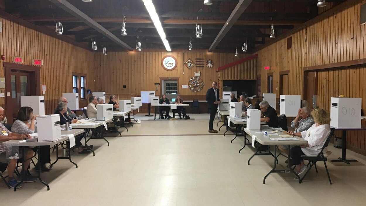 Jour de vote dans ChicoutimiLe Fjord RadioCanada
