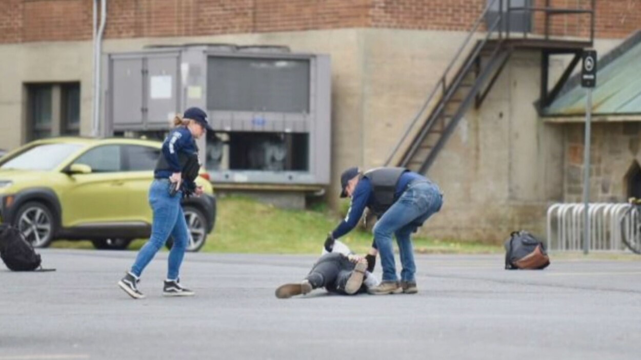 Opération policière à SaintJeansurRichelieu l’accusé libéré sous
