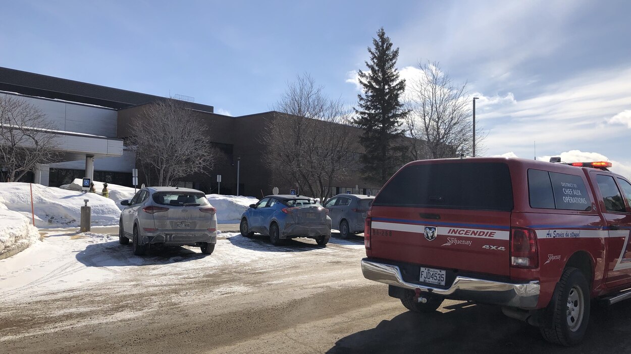 Fausse alerte au centre de données fiscales de Jonquière | Radio-Canada