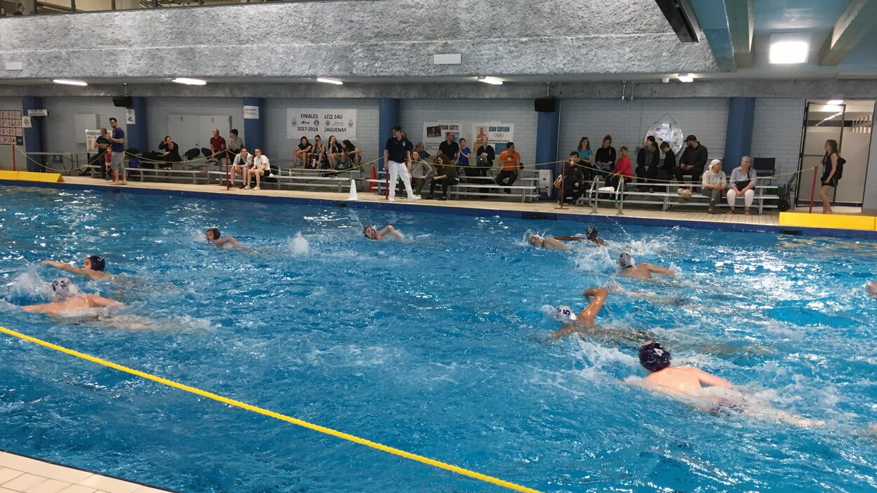 Un premier Championnat québécois de waterpolo à Saguenay RadioCanada