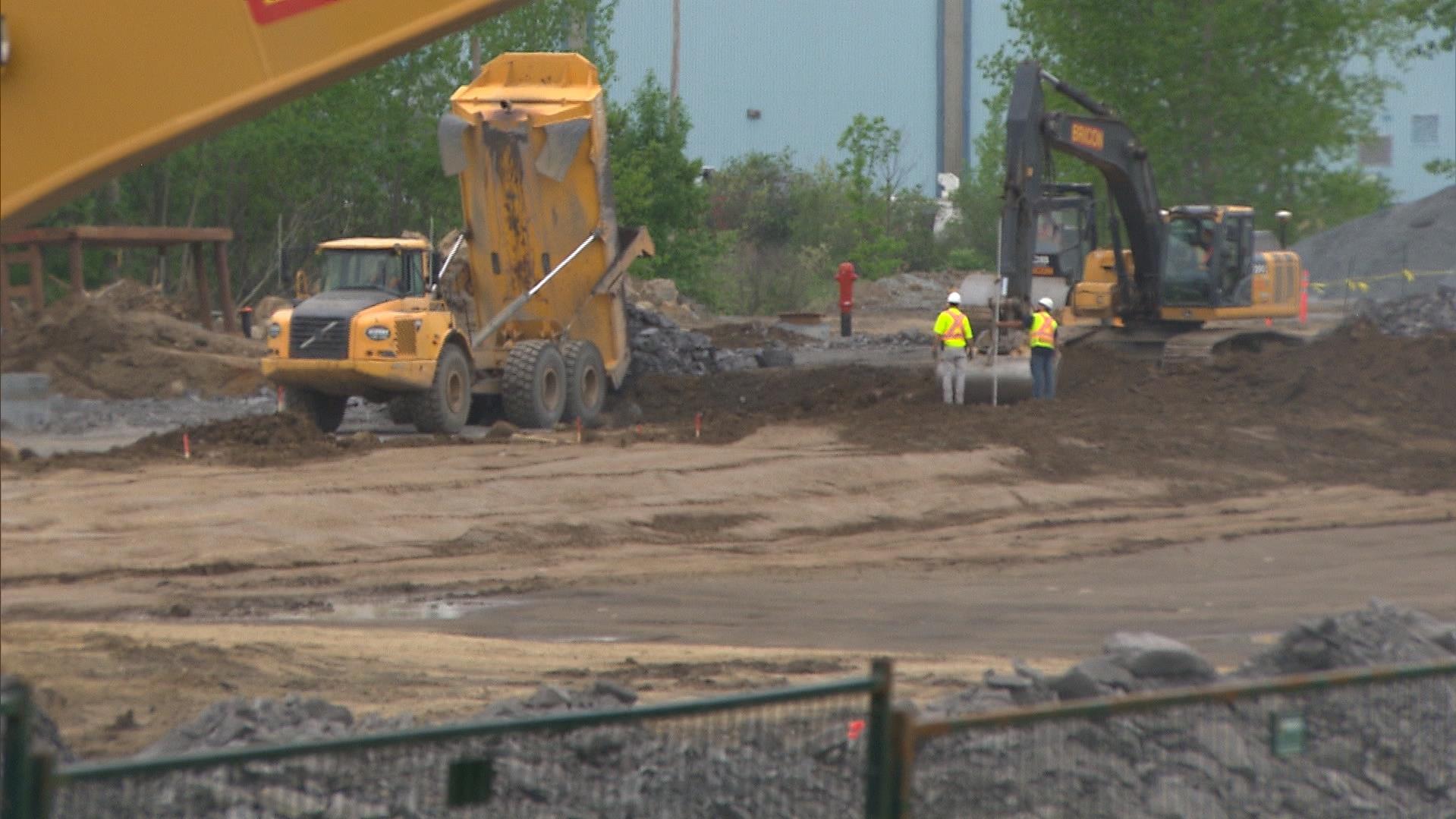 Varennes Accueillera Un Centre De Donnees D Amazon Radio Canada Ca