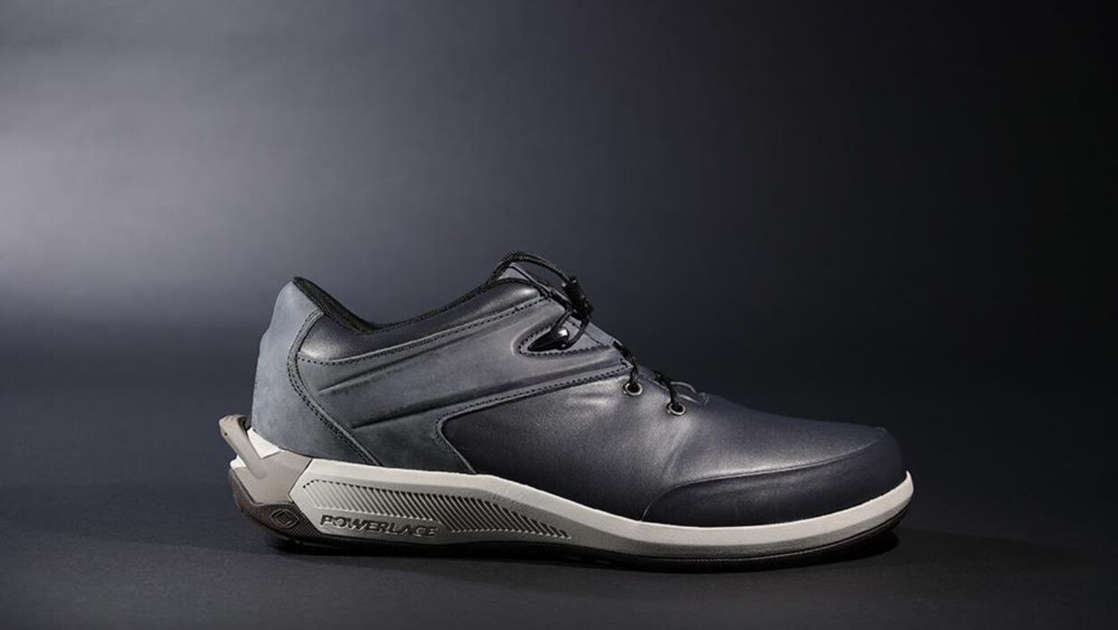 chaussures auto laçantes nike