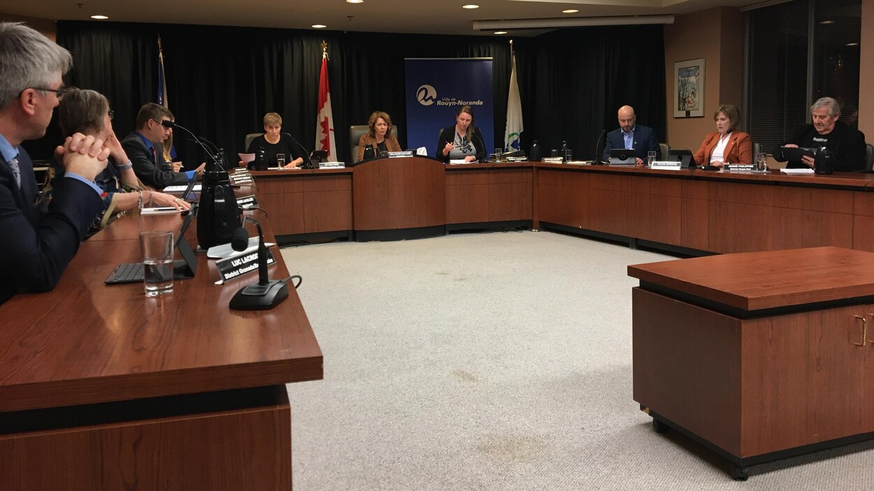 Plus de 65 000 pour refaire l'image de la Ville de RouynNoranda RadioCanada