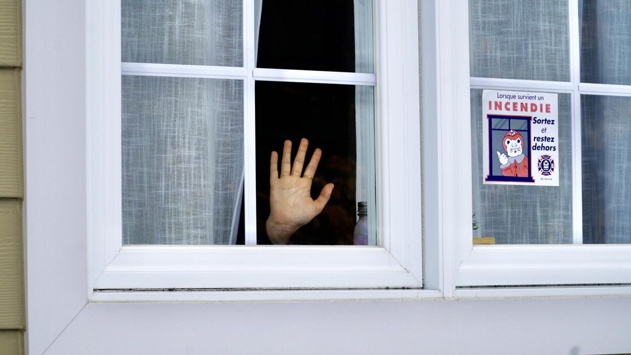 Une amende salée pour avoir choisi de faire une quarantaine à la maison