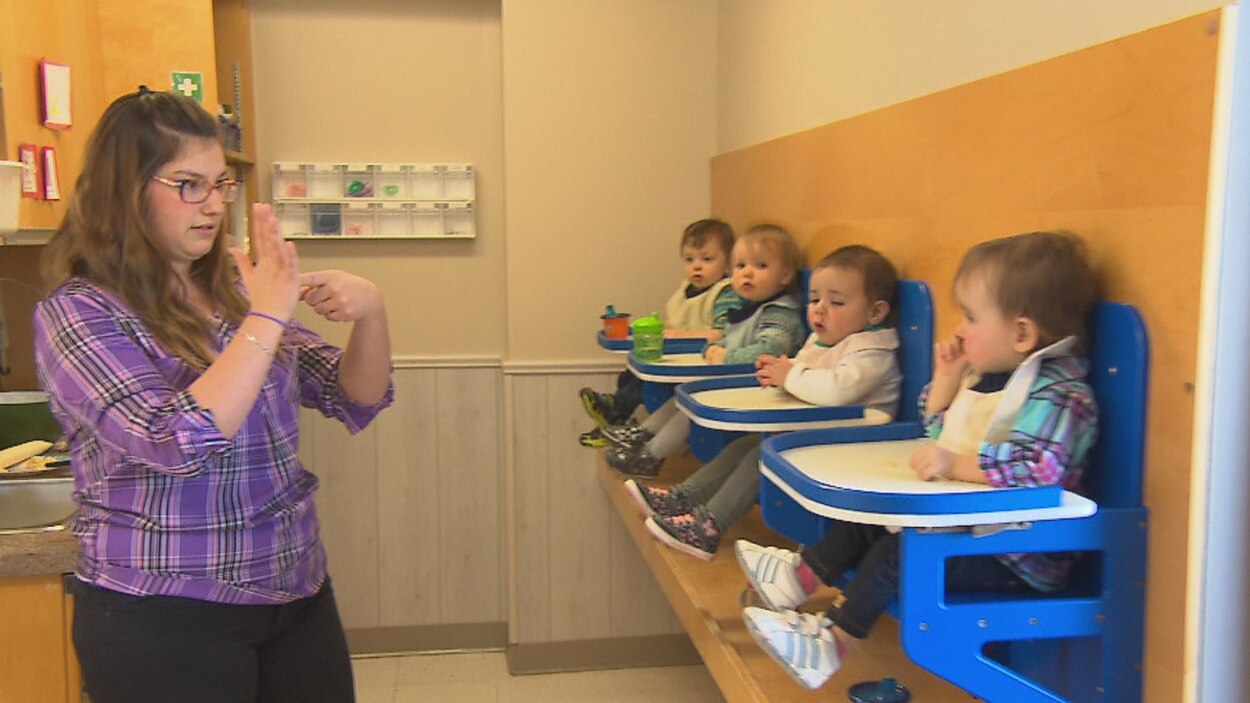 Des Signes Pour Bebes Qui Valent Mille Mots Radio Canada Ca
