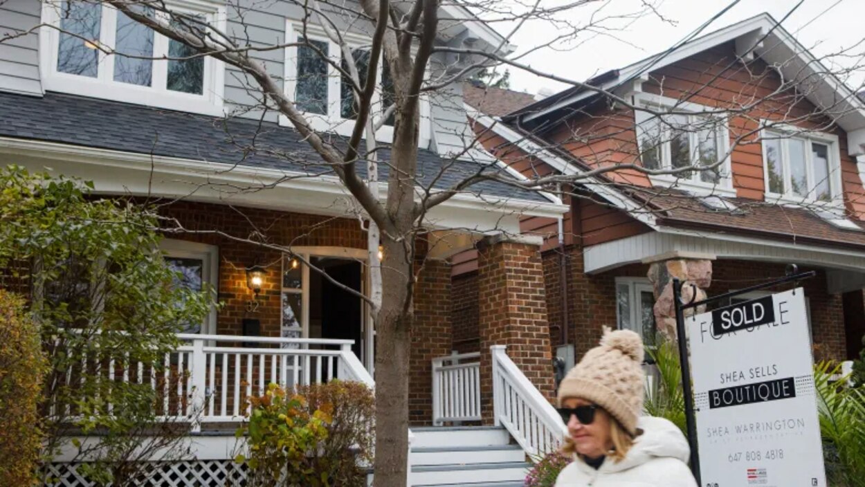加拿大房地产协会：11月加拿大平均房价再次下降 | Radio-Canada.ca