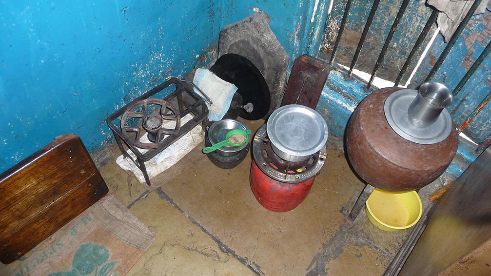 Le coin cuisine d'un bordel de Pune Le coin cuisine d'un bordel de Pune
