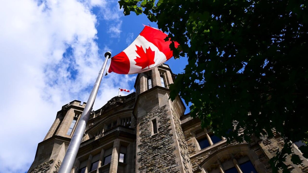 Battle over secret CRA tax deal divided staff, launched complaints ...