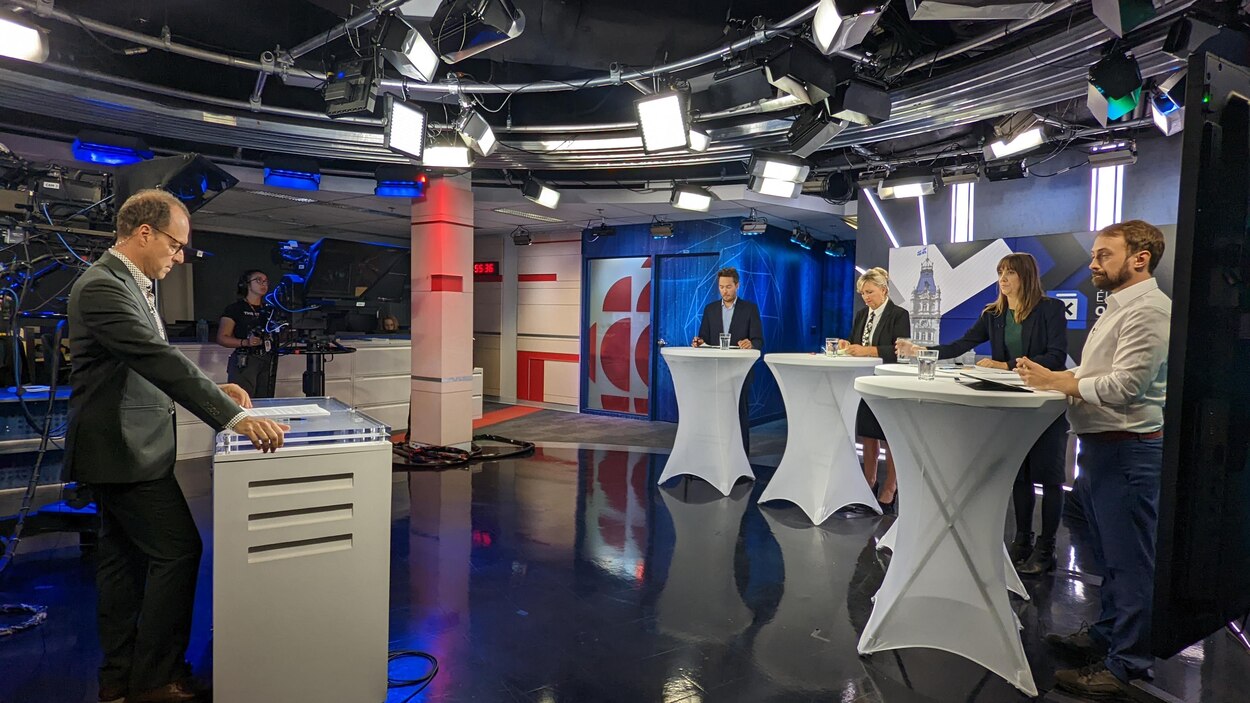 Débat régional de RadioCanada SaguenayLacSaintJean Andrée Laforest ciblée Élections