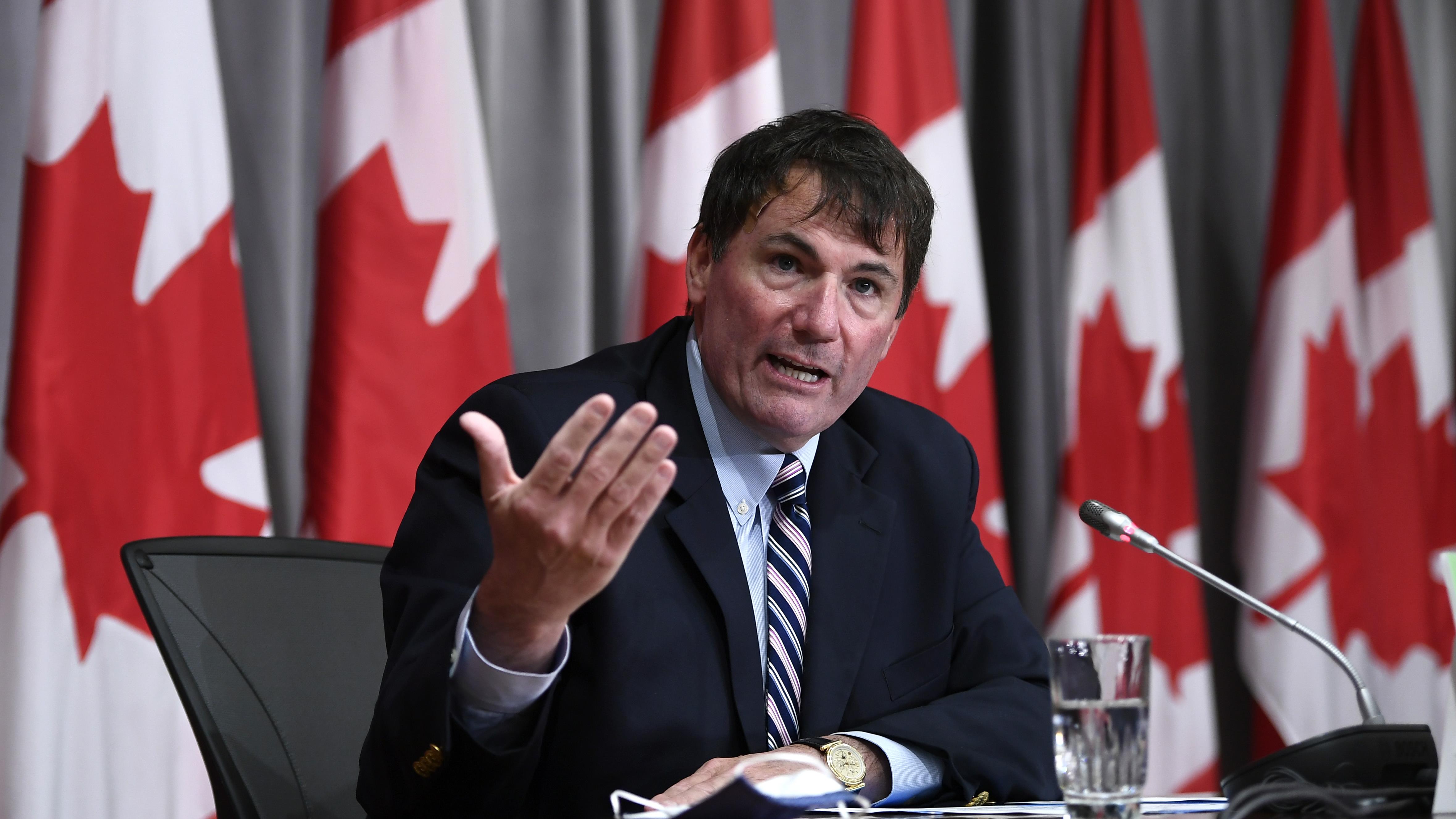 Dominic LeBlanc défend le budget fédéral