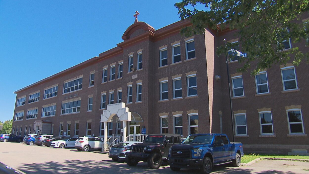 PaysdesBleuets 250 élèves attendent une place au service de garde