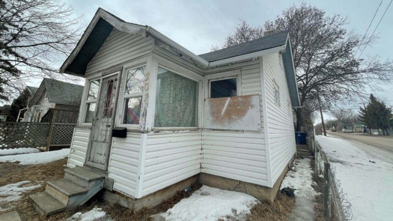 Real estate company collapses, 500 homes affected, 10M from investors across Canada missing