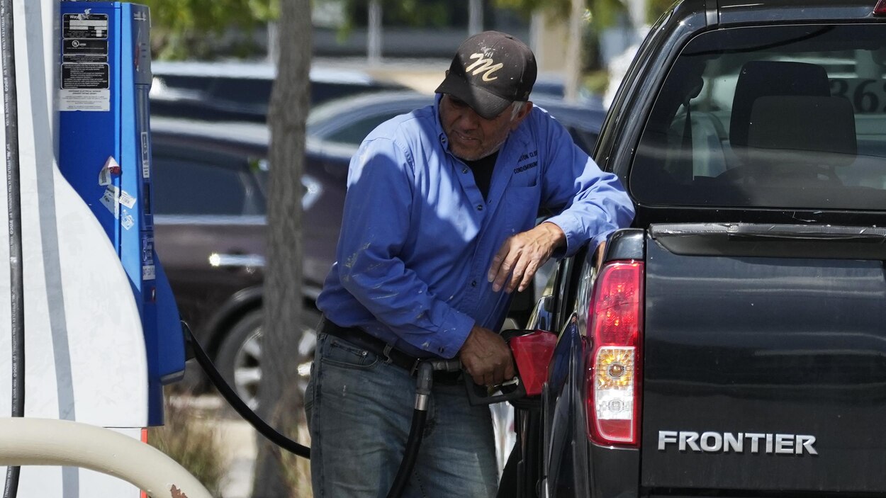 Tarification sur le carbone : Ottawa revoit ses remboursements en ...