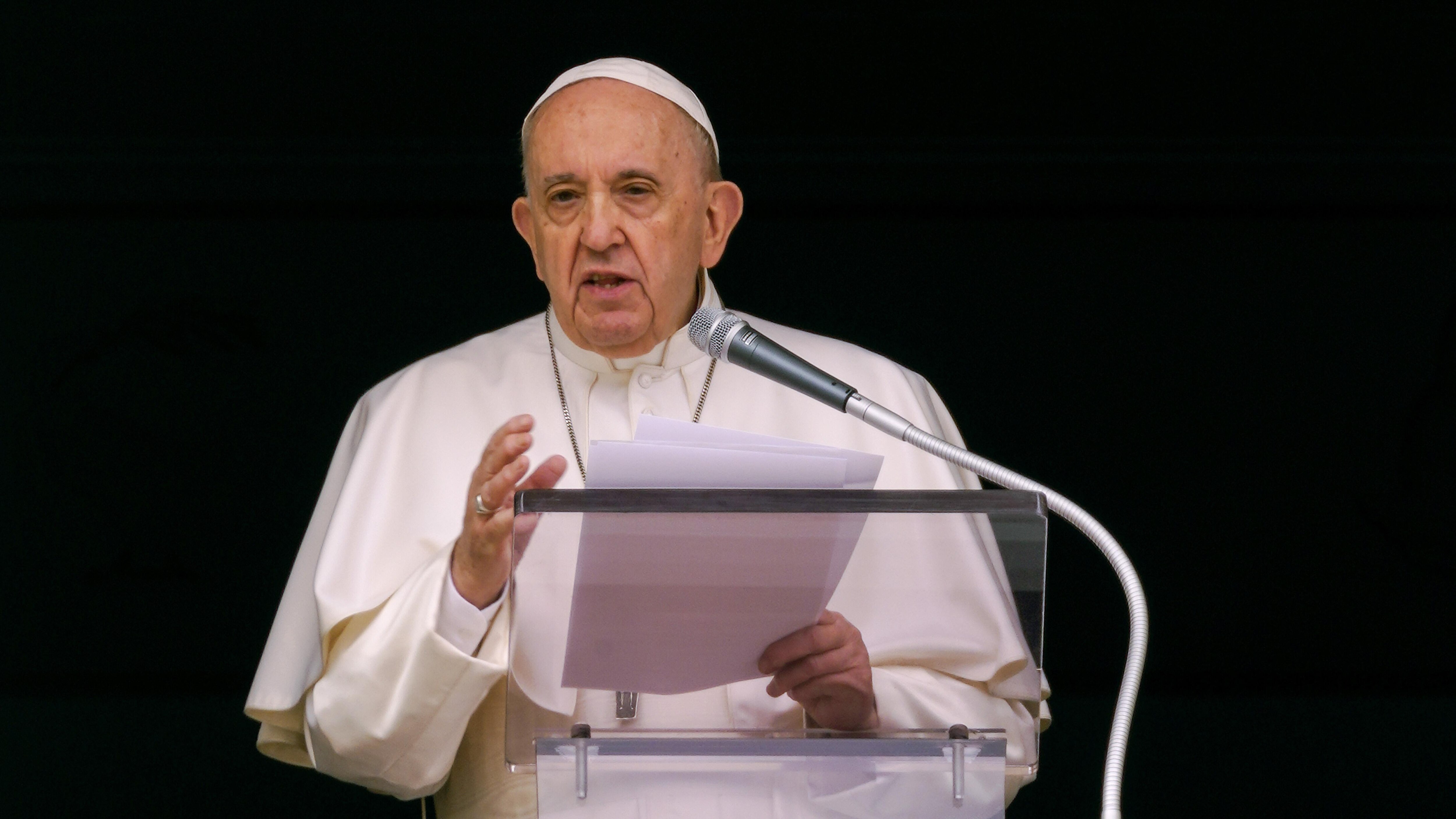 Le pape François annonce vouloir rencontrer les Premières Nations au Canada
Le pape François annonce vouloir rencontrer les Premières Nations au Canada