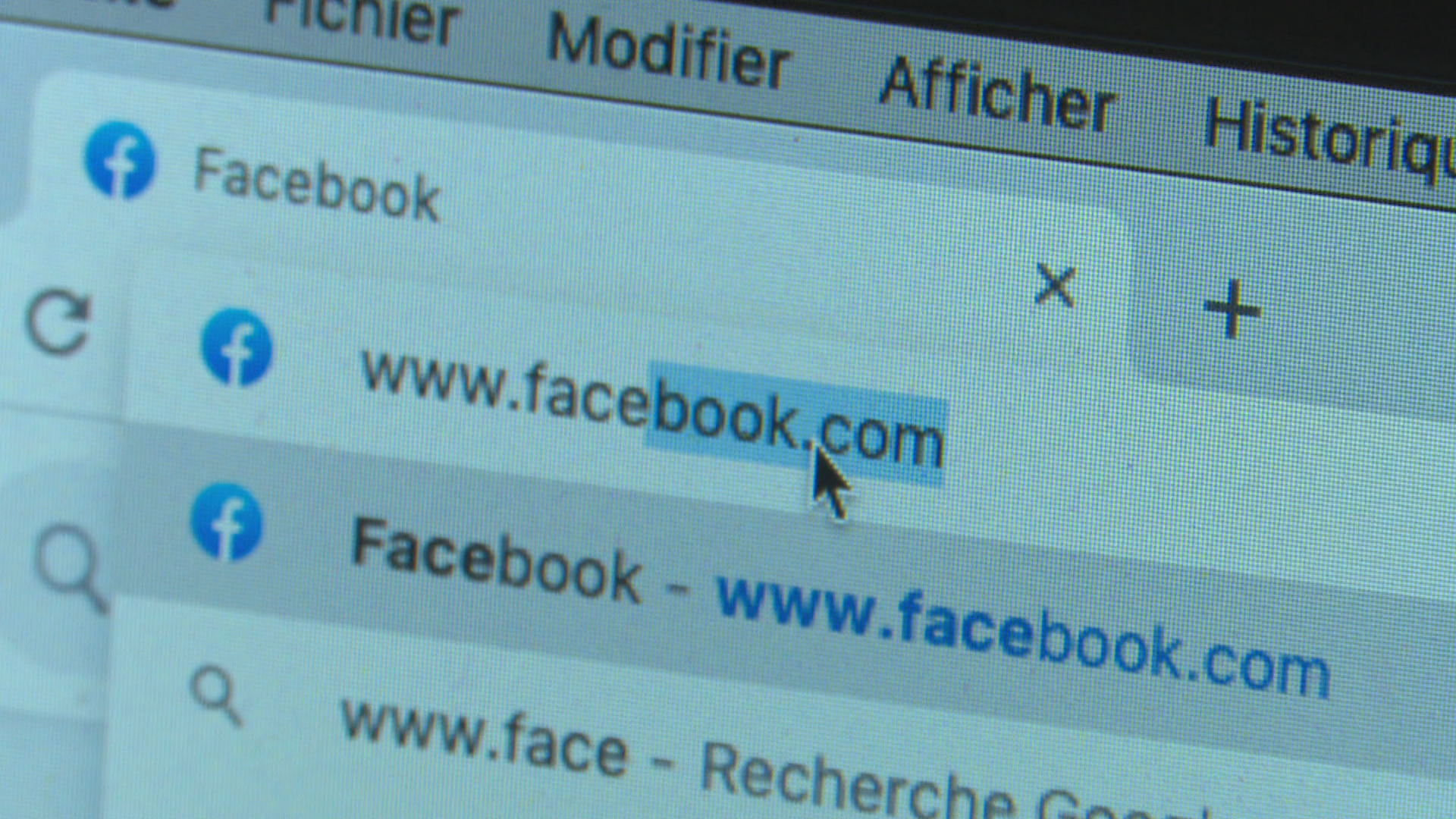 Inconnu Facebook « Fréquentons-nous le même homme? » : des nouveaux groupes Facebook ...