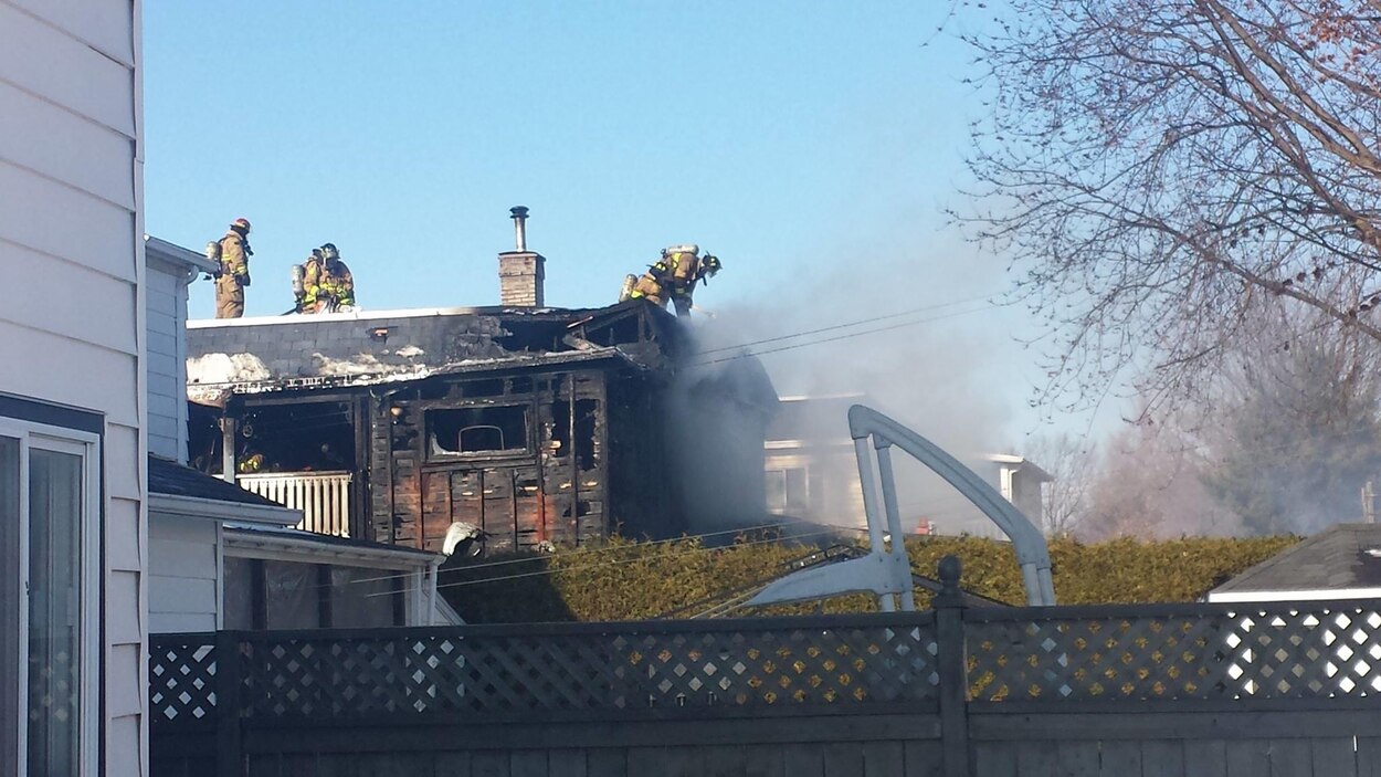 Trois blessés dans l’incendie d’un duplex à Granby RadioCanada