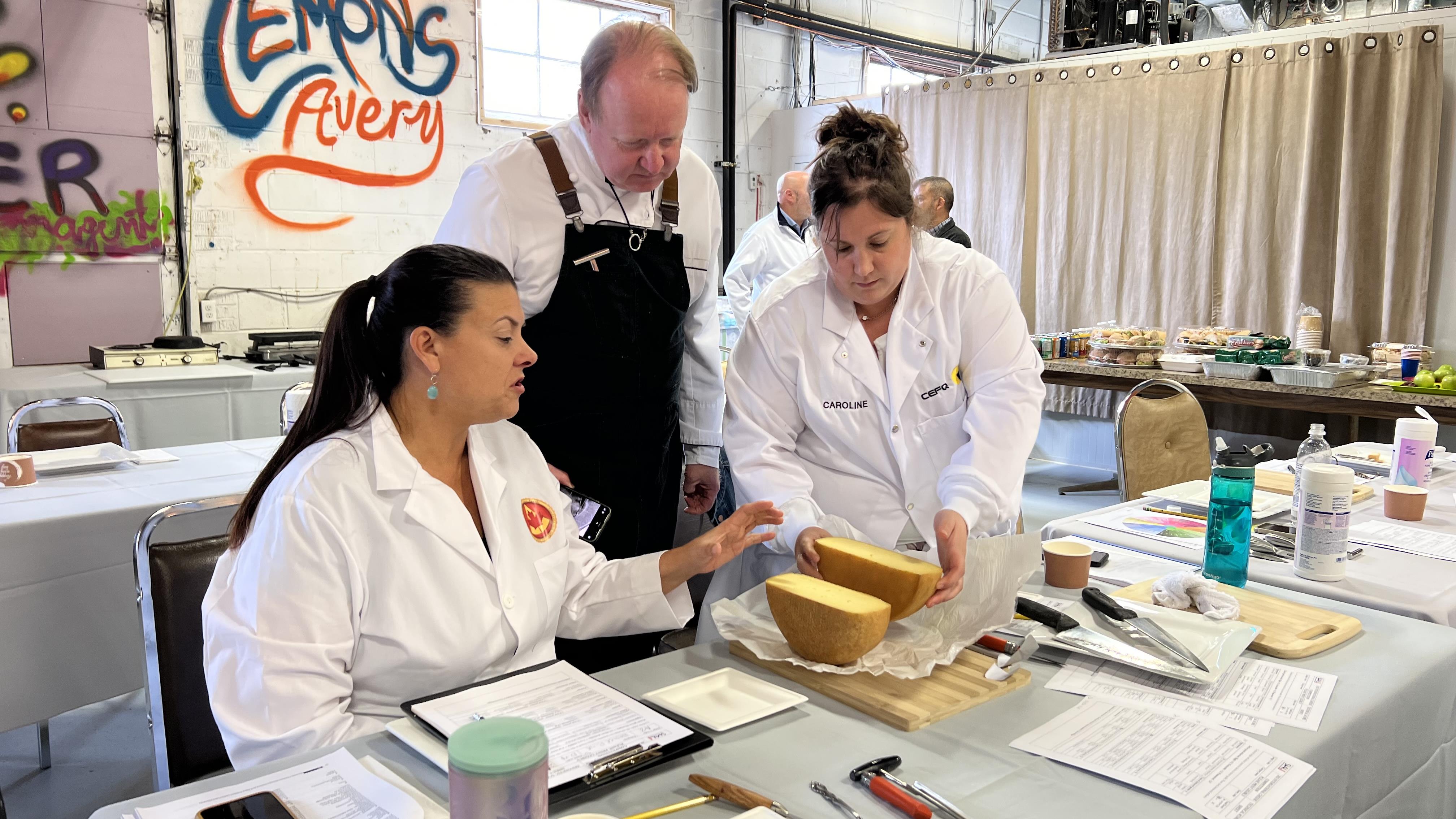 À la recherche des meilleurs fromages
À la recherche des meilleurs fromages