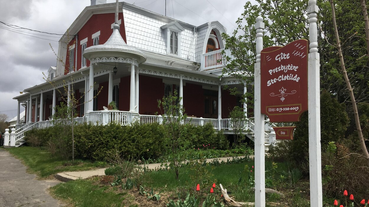 Le Presbytère SainteClotilde poursuivre le rêve RadioCanada