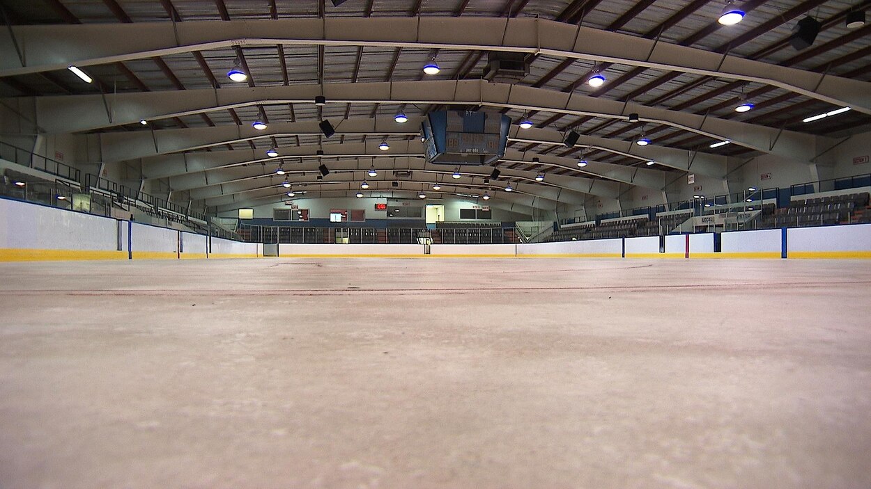 Une patinoire à sec à RadioCanada