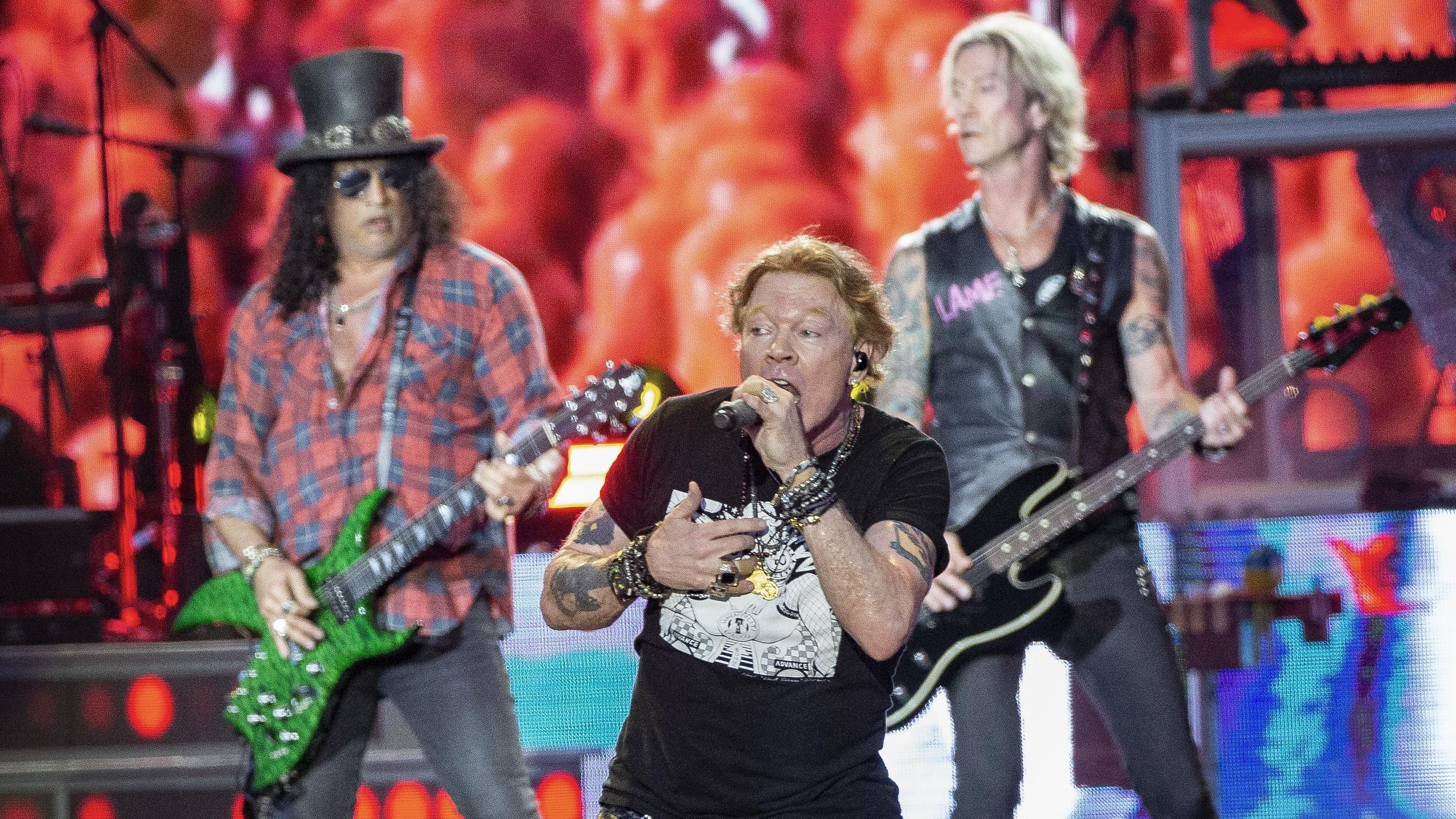 Un risque d’orage à Moncton plane sur le spectacle de Guns N’ Roses ...