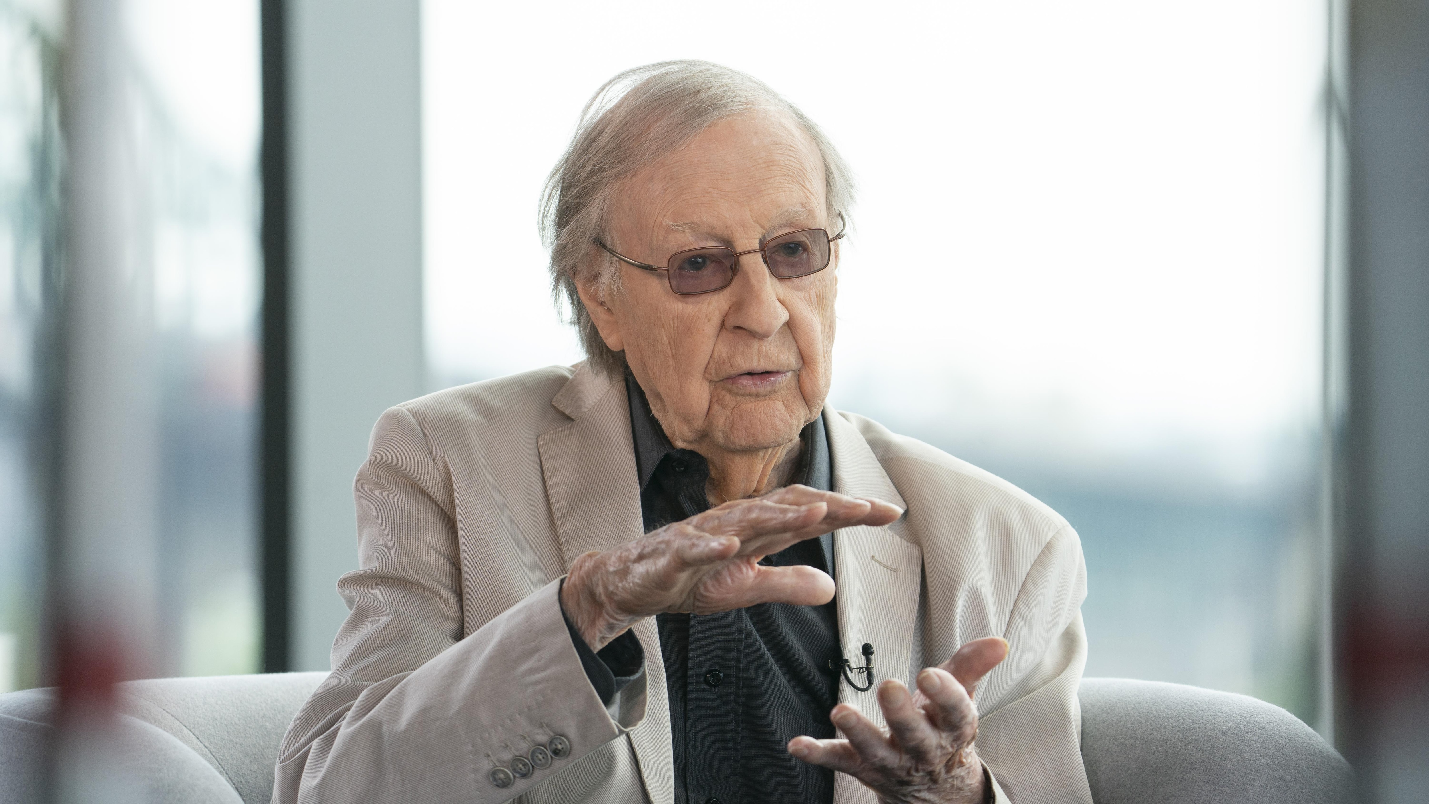 Rencontre entre Isabelle Craig et Guy Rocher 
Rencontre entre Isabelle Craig et Guy Rocher