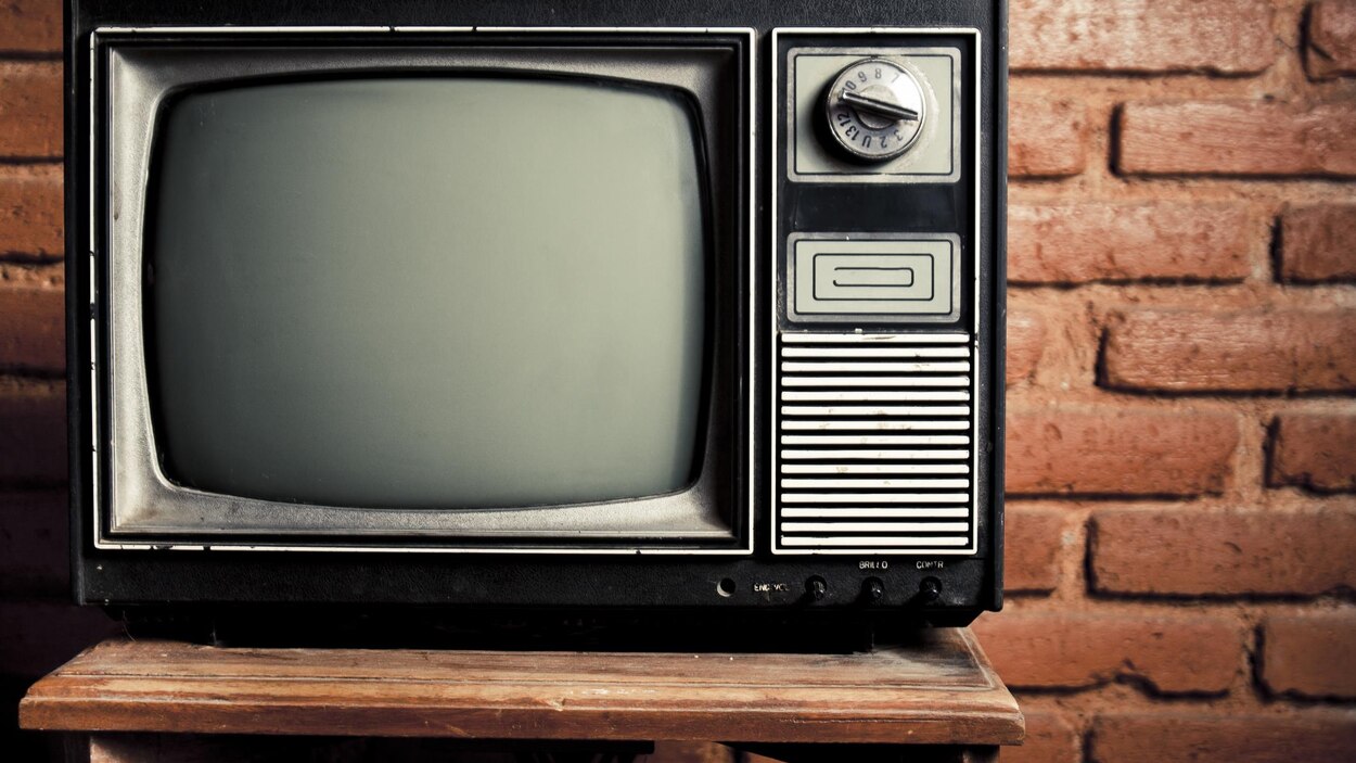 Une Vieille Television A L Origine De Pannes D Internet Pendant 18 Mois Dans Un Village Radio Canada Ca