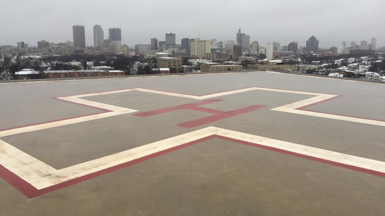 Le premier héliport du Manitoba situé sur un toit d'hôpital entre en