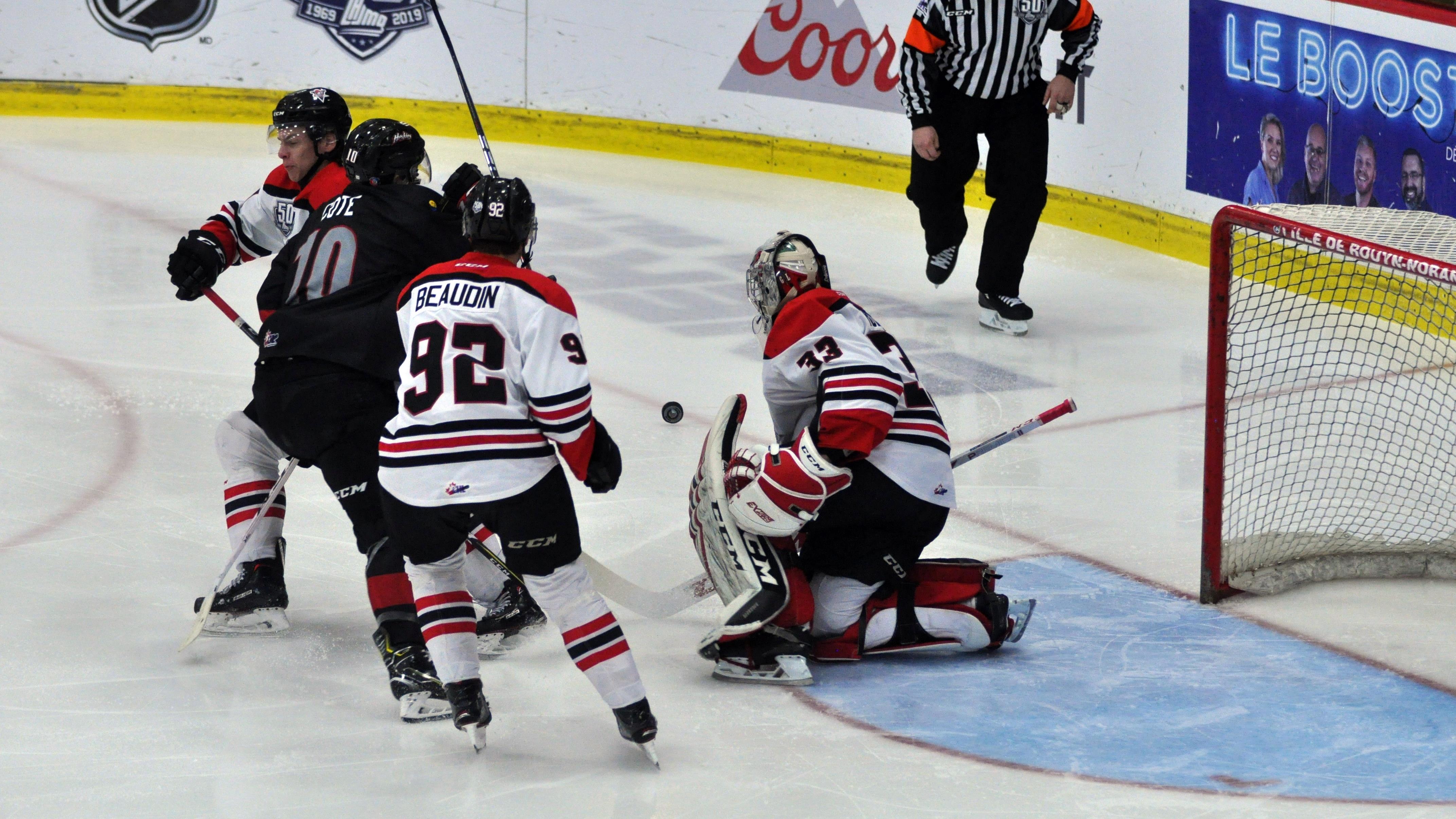 Une 23e victoire d'affilée pour les Huskies de Rouyn-Noranda | Radio-Canada