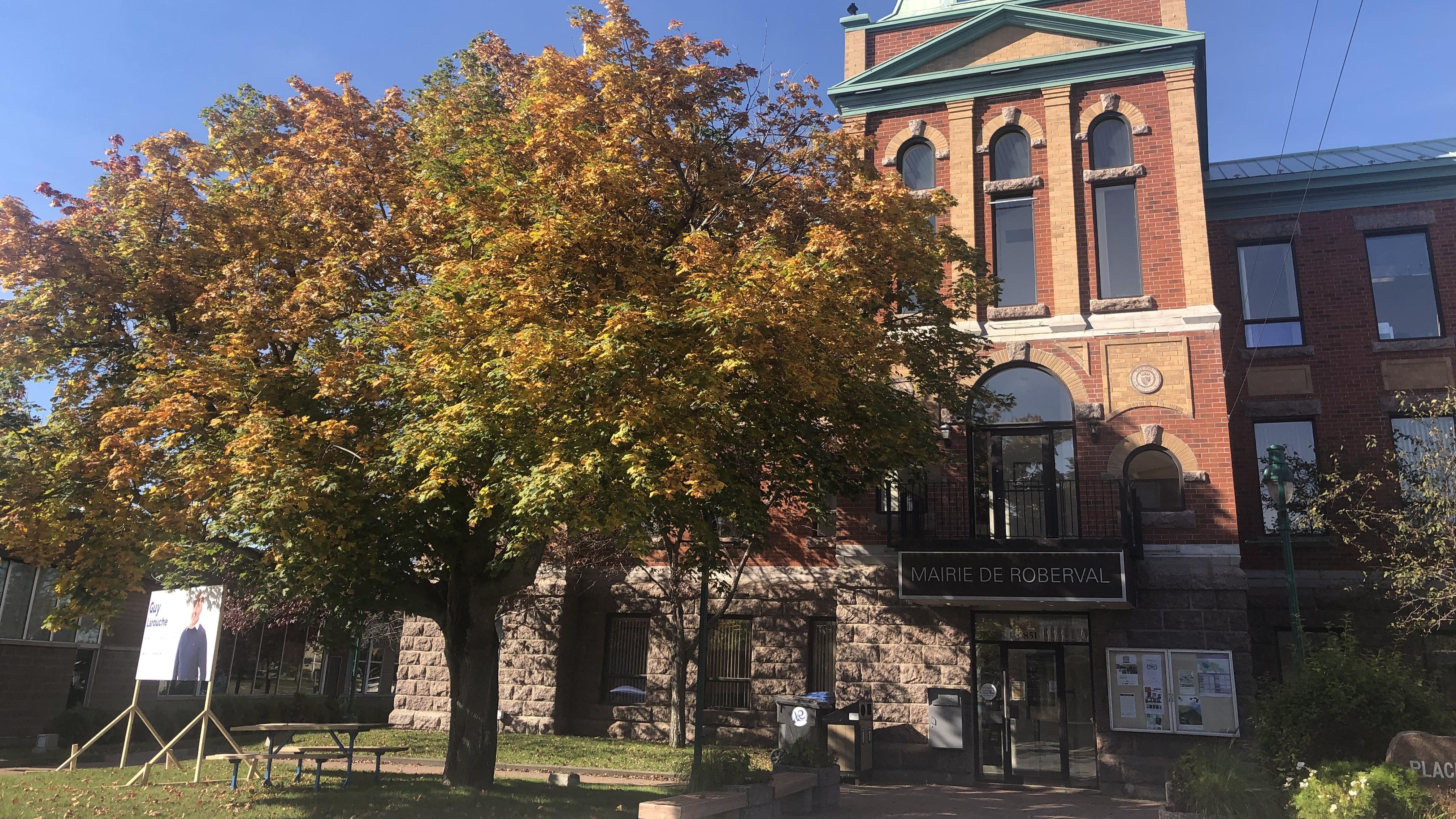 Entretien avec Serge Bergeron et Guy Larouche candidats à la mairie de Roberval
Entretien avec Serge Bergeron et Guy Larouche candidats à la mairie de Roberval