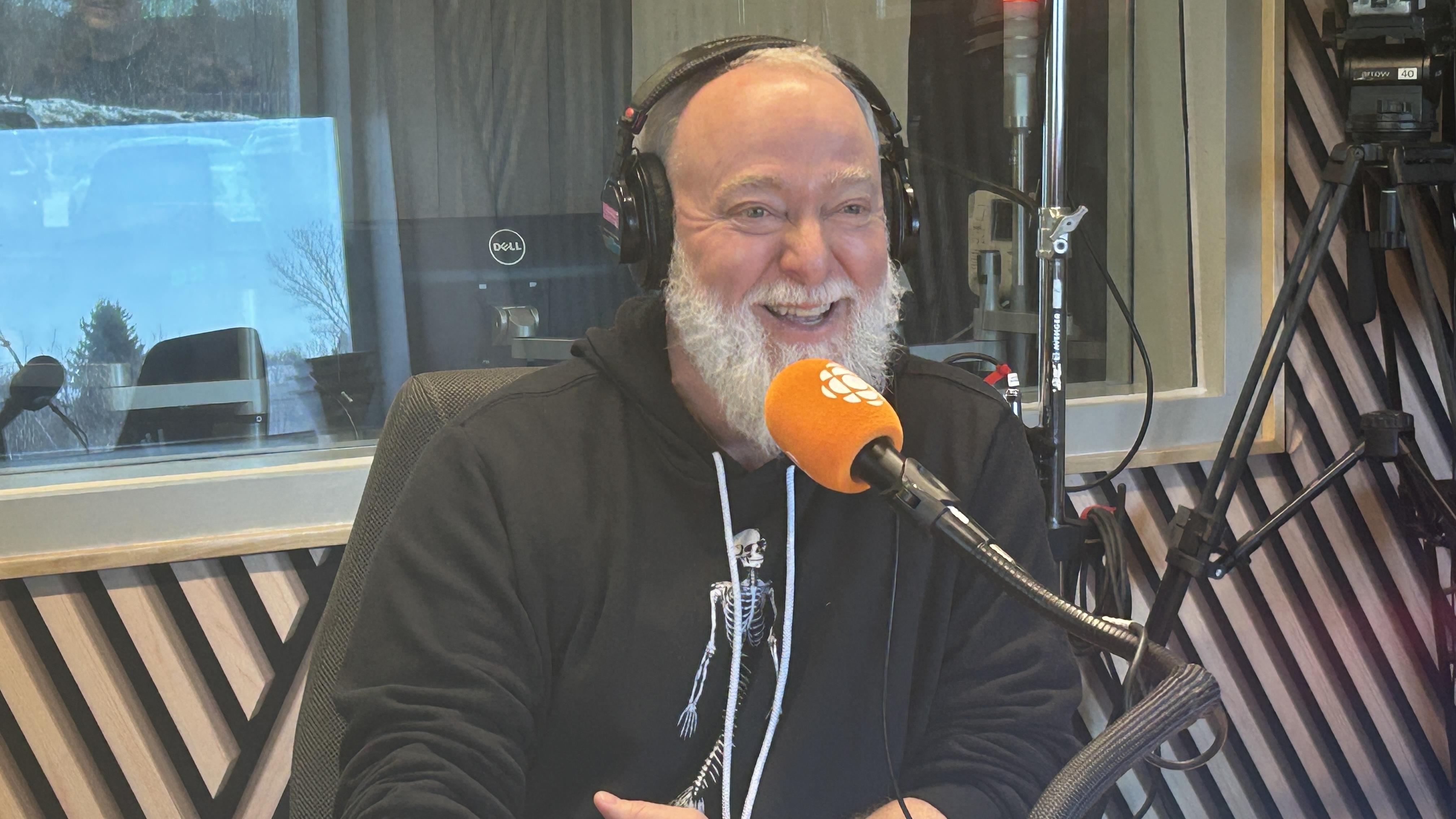Le comédien Guy Jodoin répond aux questions de l’heure