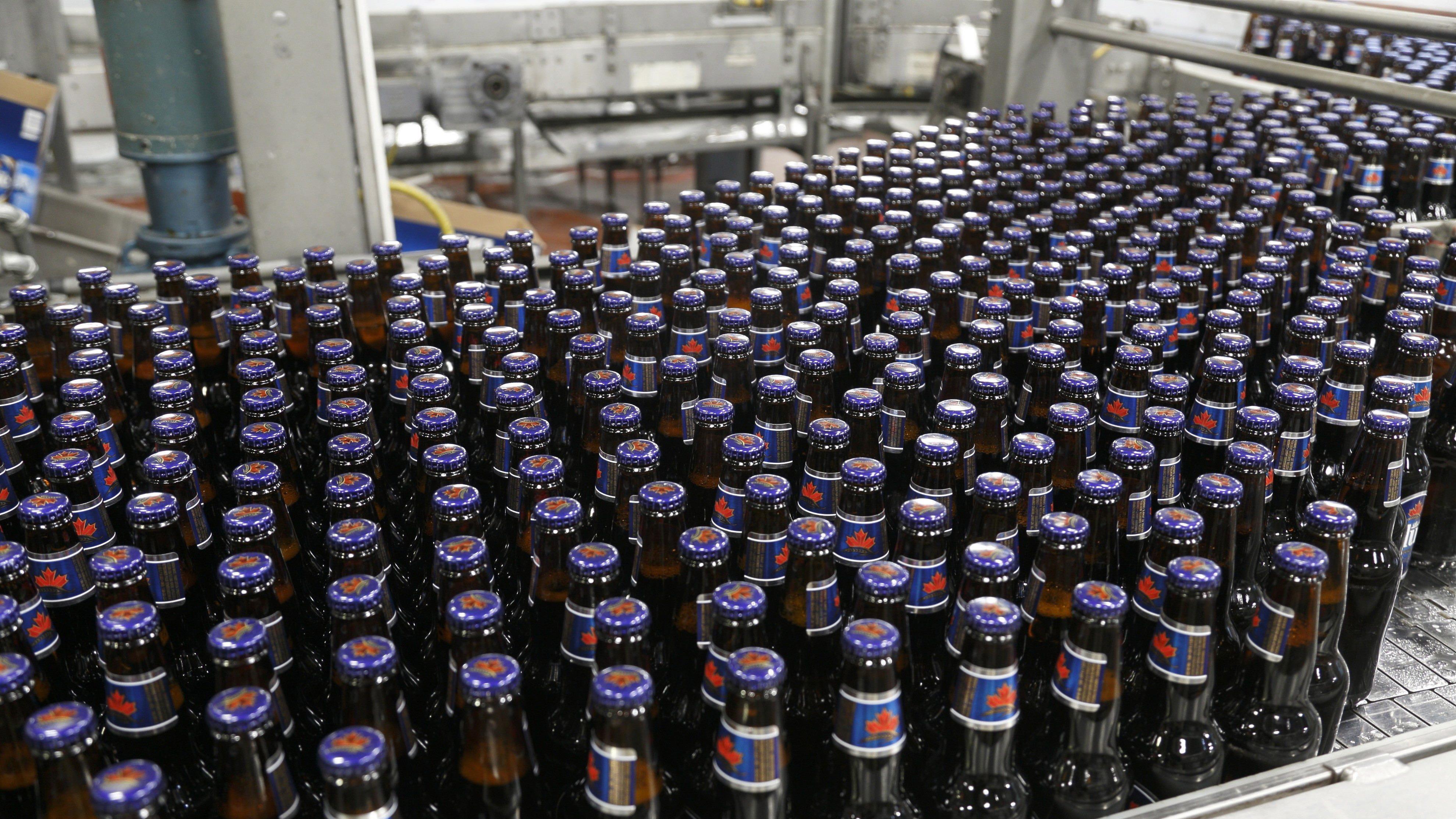Labatt investit dans ses brasseries | Radio-Canada