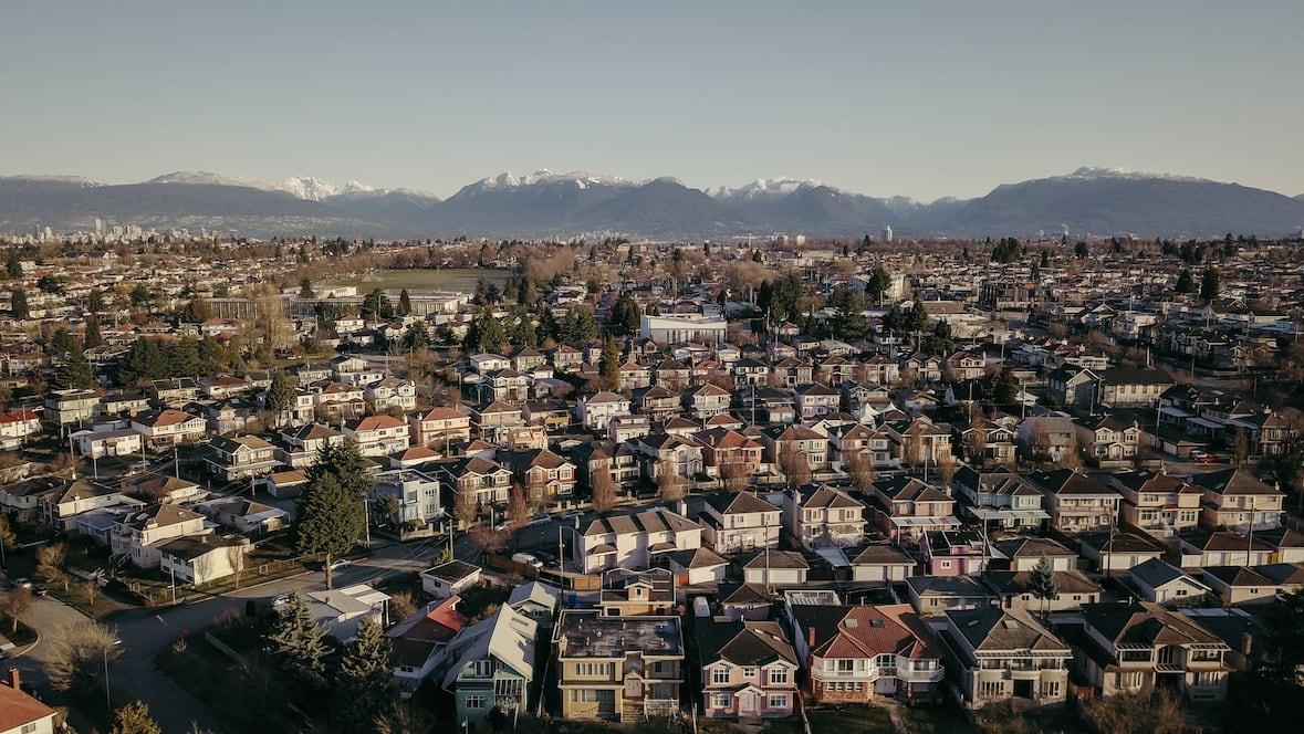 La hausse des prix de l'immobilier en C.-B. se poursuit malgré la pandémie
La hausse des prix de l'immobilier en C.-B. se poursuit malgré la pandémie