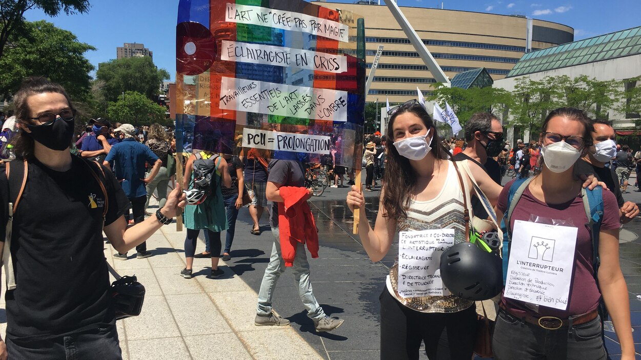 Le milieu des arts vivants descend dans la rue | Radio-Canada