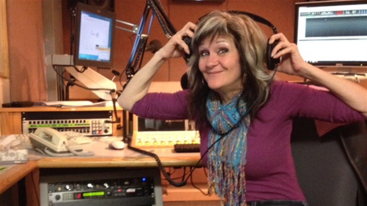 Femmes au travail un programme pour refaire sa vie professionnelle après 40 ans RadioCanada