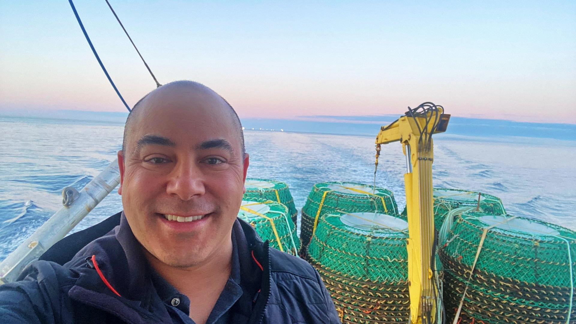 Un crabier en mer raconte cette première journée de pêche
Un crabier en mer raconte cette première journée de pêche