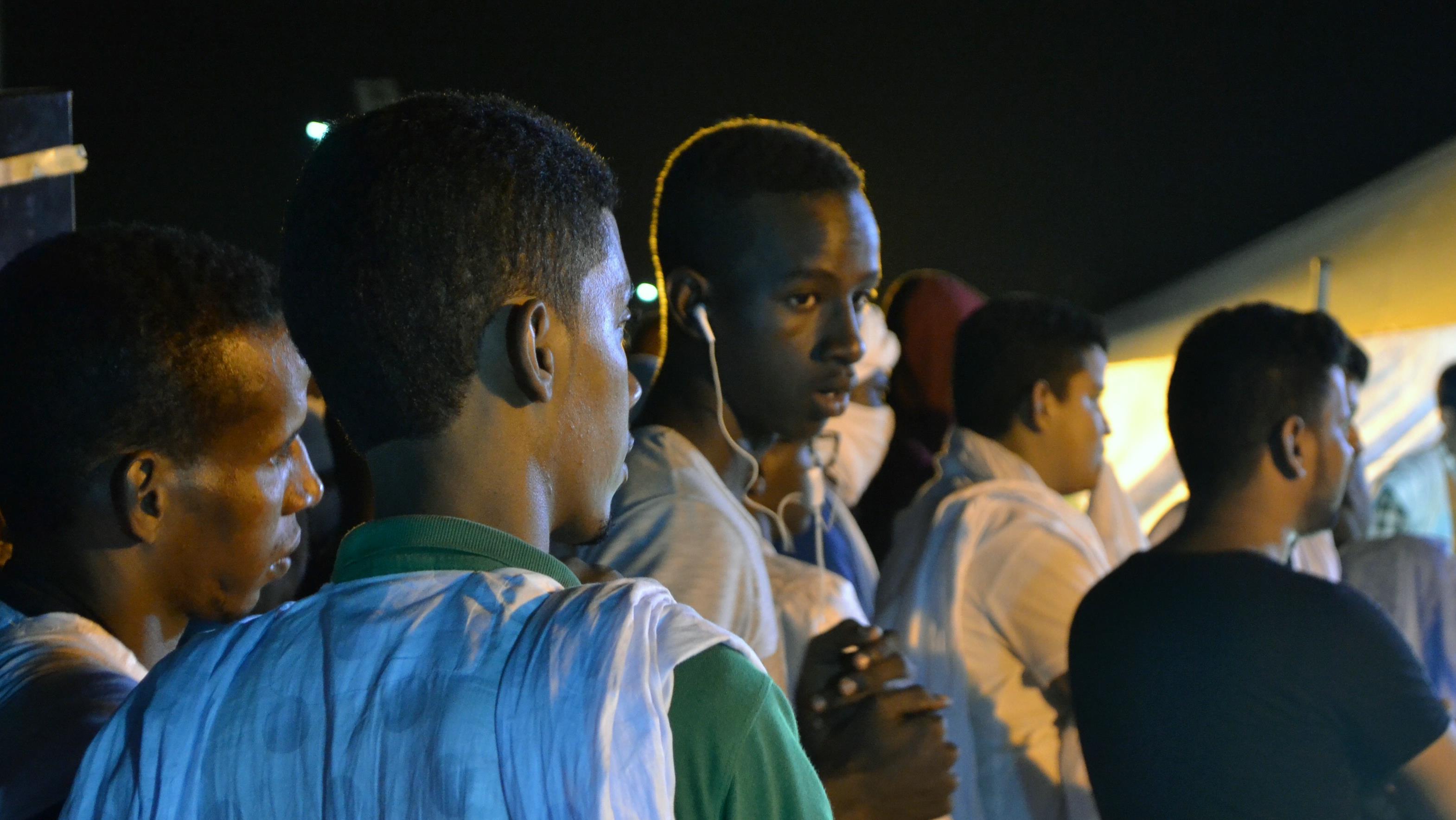 La population mauritanienne est jeune; 40 % des habitants ont moins de 15 ans.