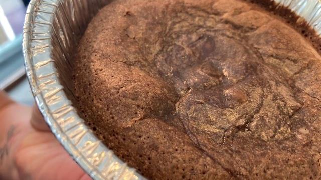 Chronique boire et manger : fondant au chocolat aux framboises de la Fraisonnée
Chronique boire et manger : fondant au chocolat aux framboises de la Fraisonnée