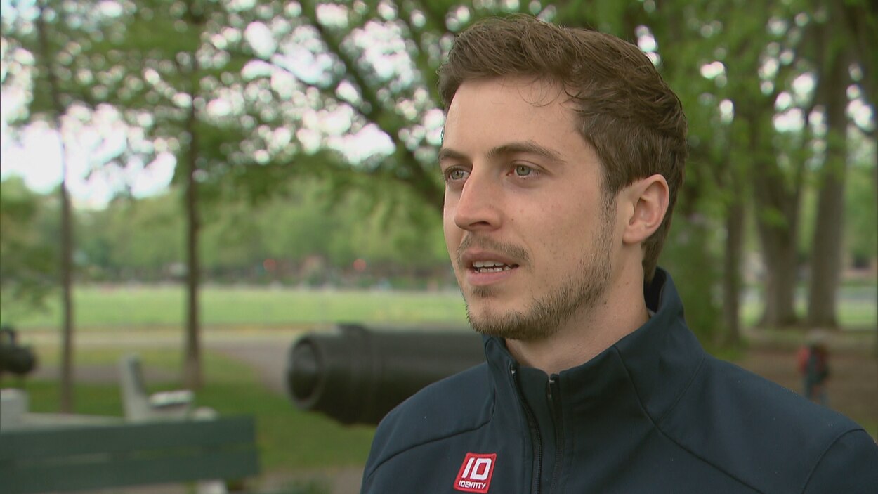 Le pilote automobile Mikaël Grenier de retour en piste en juillet en