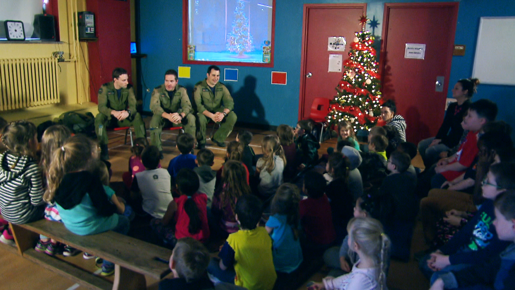 Escorter Le Pere Noel La Mission Secrete Du Norad Radio Canada Ca