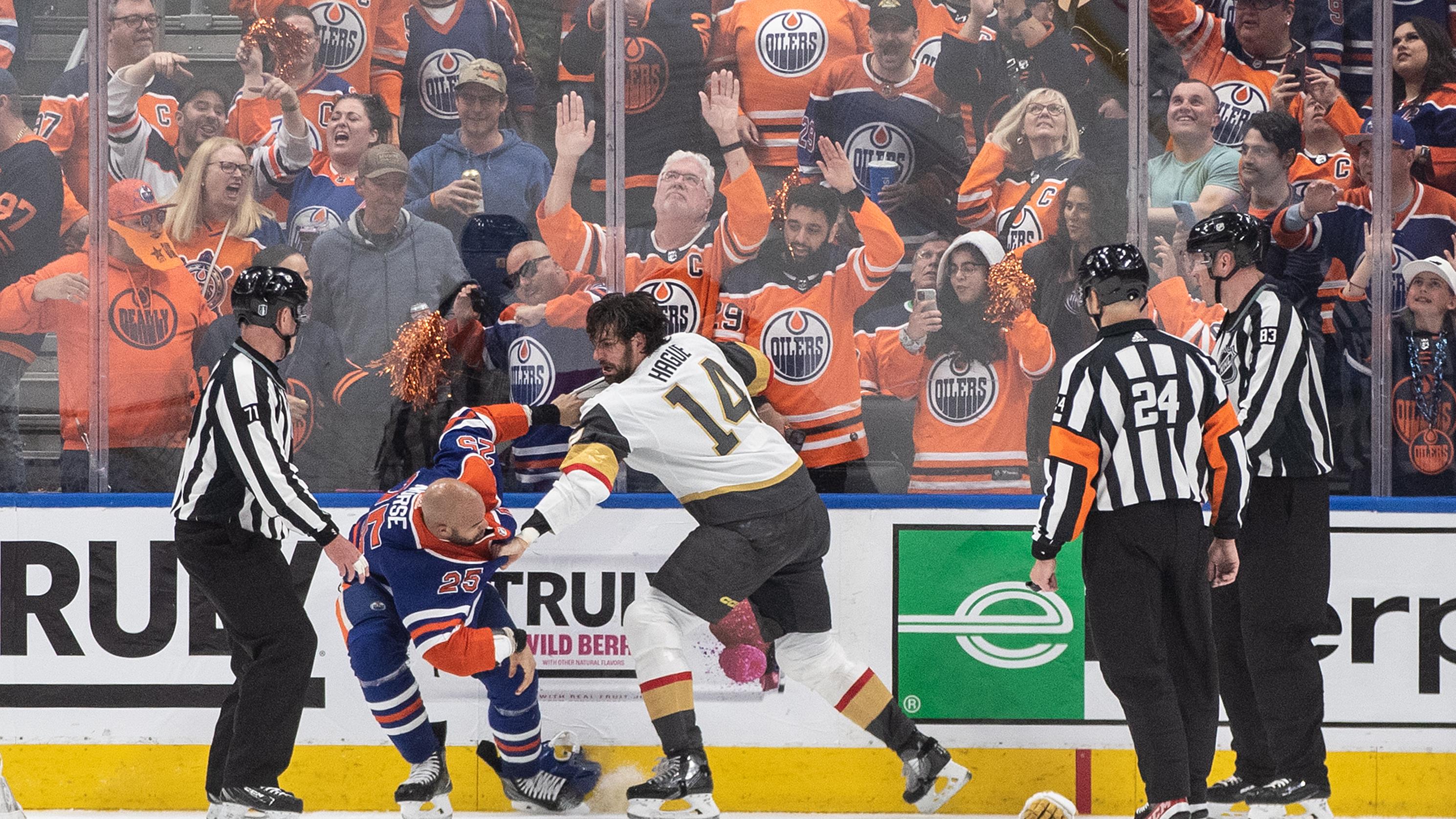 Panel hockey : suspension de Darnell Nurse et les Maple Leafs à l'échafaud
Panel hockey : suspension de Darnell Nurse et les Maple Leafs à l'échafaud
