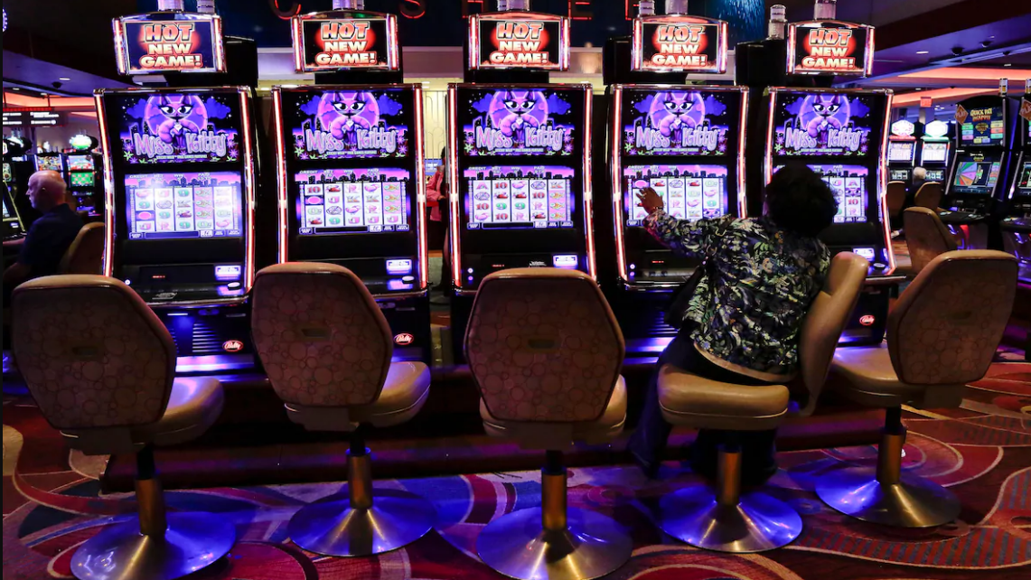 Un Programme D Aide Aux Dependances Aux Jeux De Hasard Dans Tous Les Casinos De La C B Radio Canada Ca Un Programme D Aide Aux Dependances Aux Jeux De Hasard Dans Tous Les Casinos De La C B Radio Canada Ca