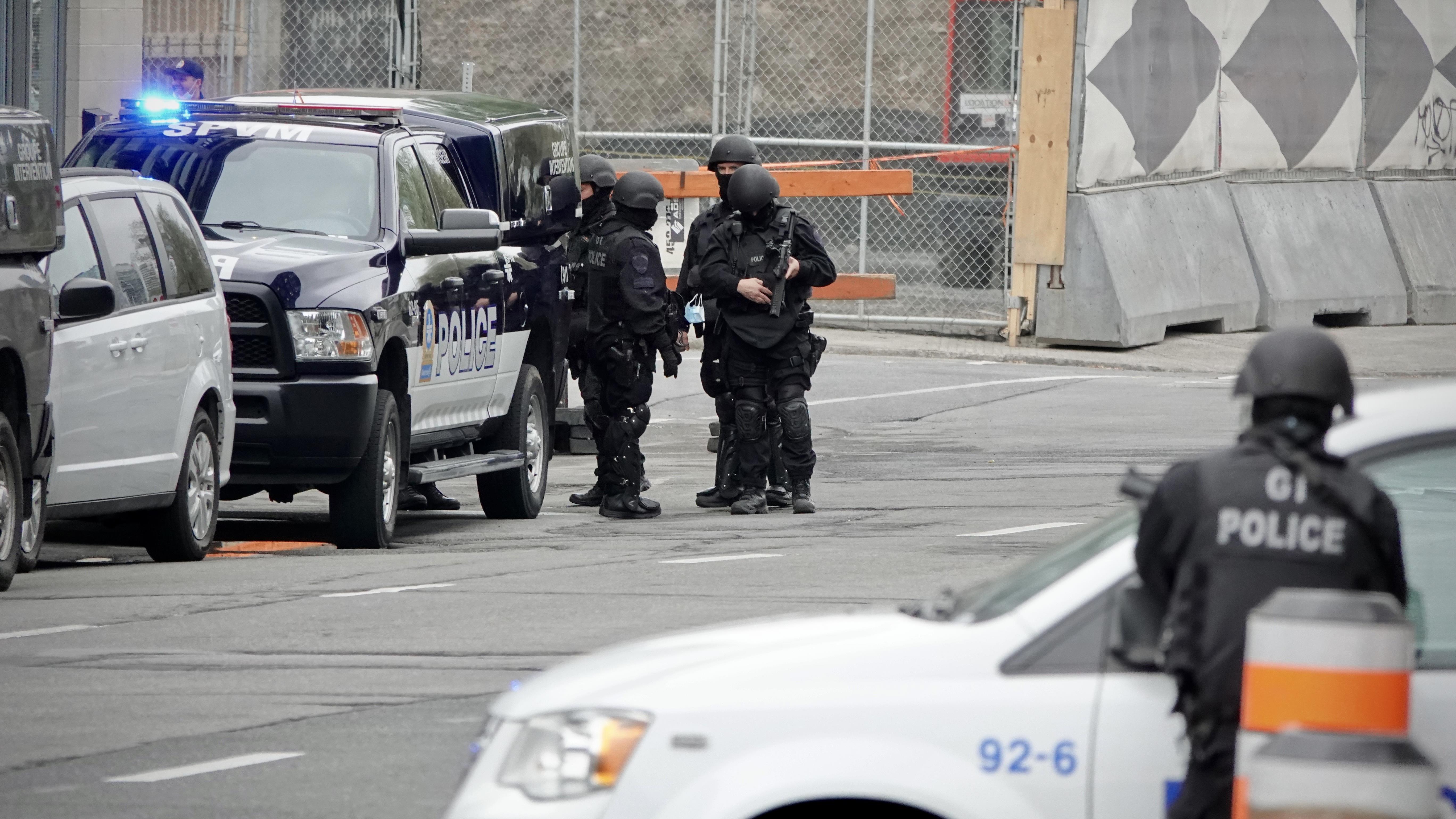 Spvm Riot Nouvelle escouade du SPVM contre le trafic d’armes : loin des effectifs ...