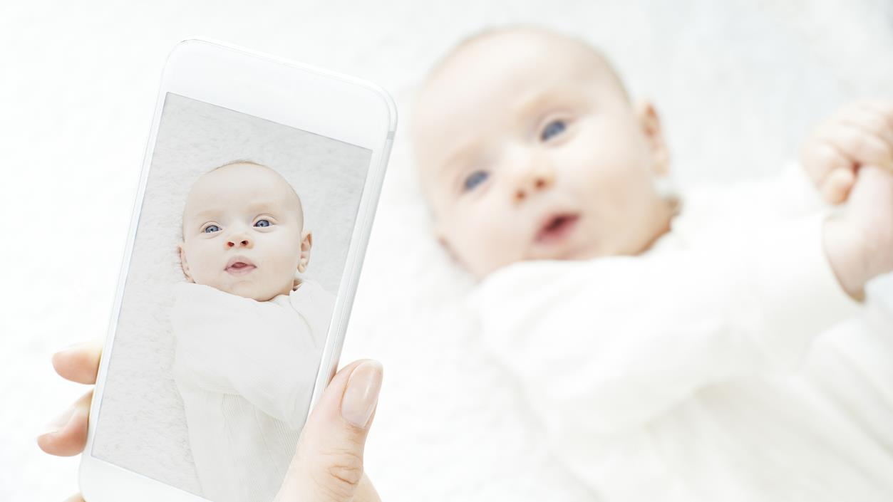 Mise En Ligne De Photos De Ses Enfants Il Y A Des Risques Selon Option Consommateurs Radio Canada Ca Mise En Ligne De Photos De Ses Enfants Il Y A Des Risques Selon Option Consommateurs Radio Canada Ca