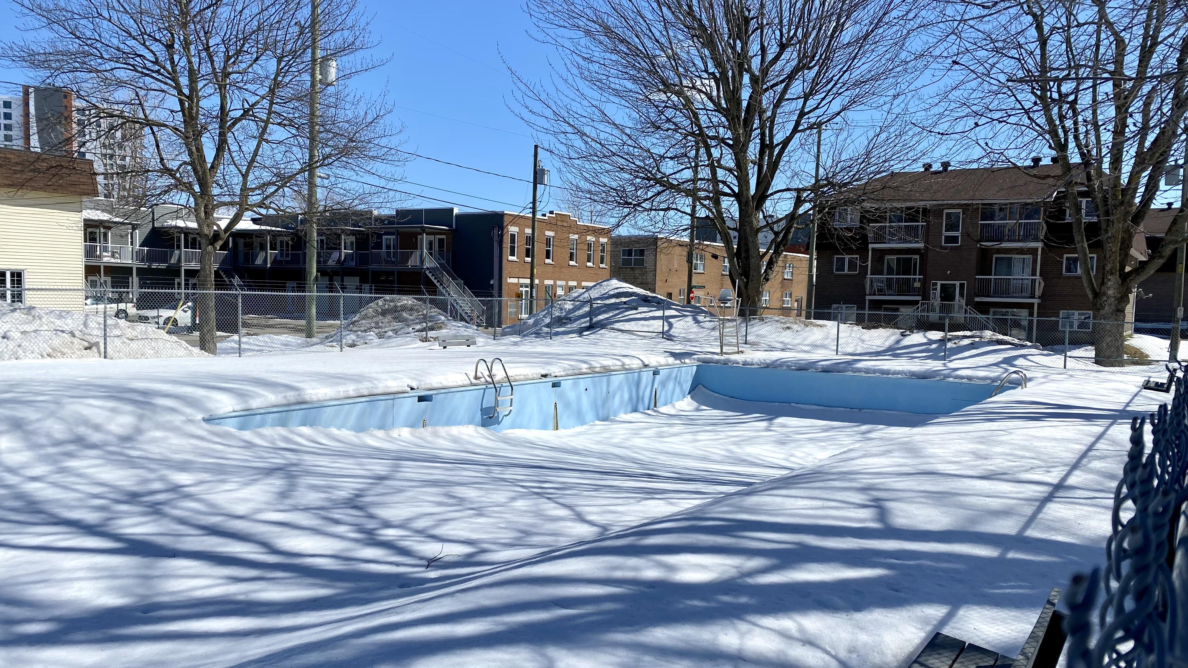 Les derniers détails entourant les piscines extérieures à Trois-Rivières
Les derniers détails entourant les piscines extérieures à Trois-Rivières