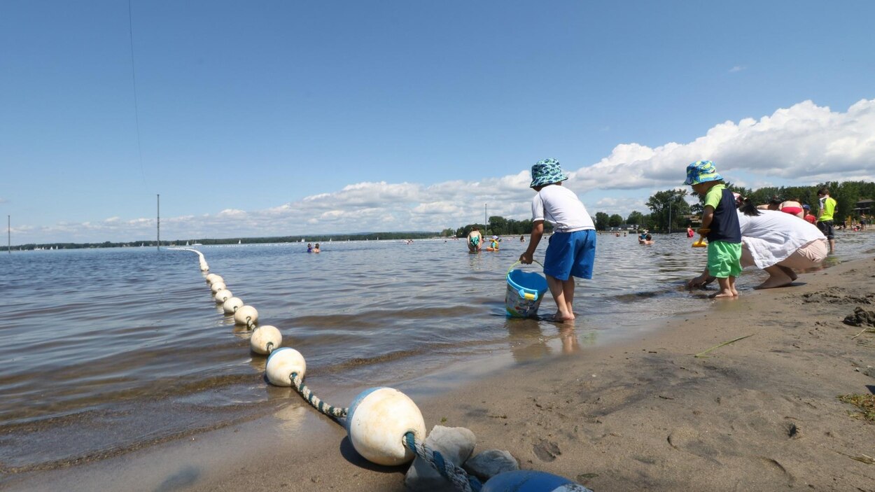 Un jeune homme se noie à la plage Britannia RadioCanada