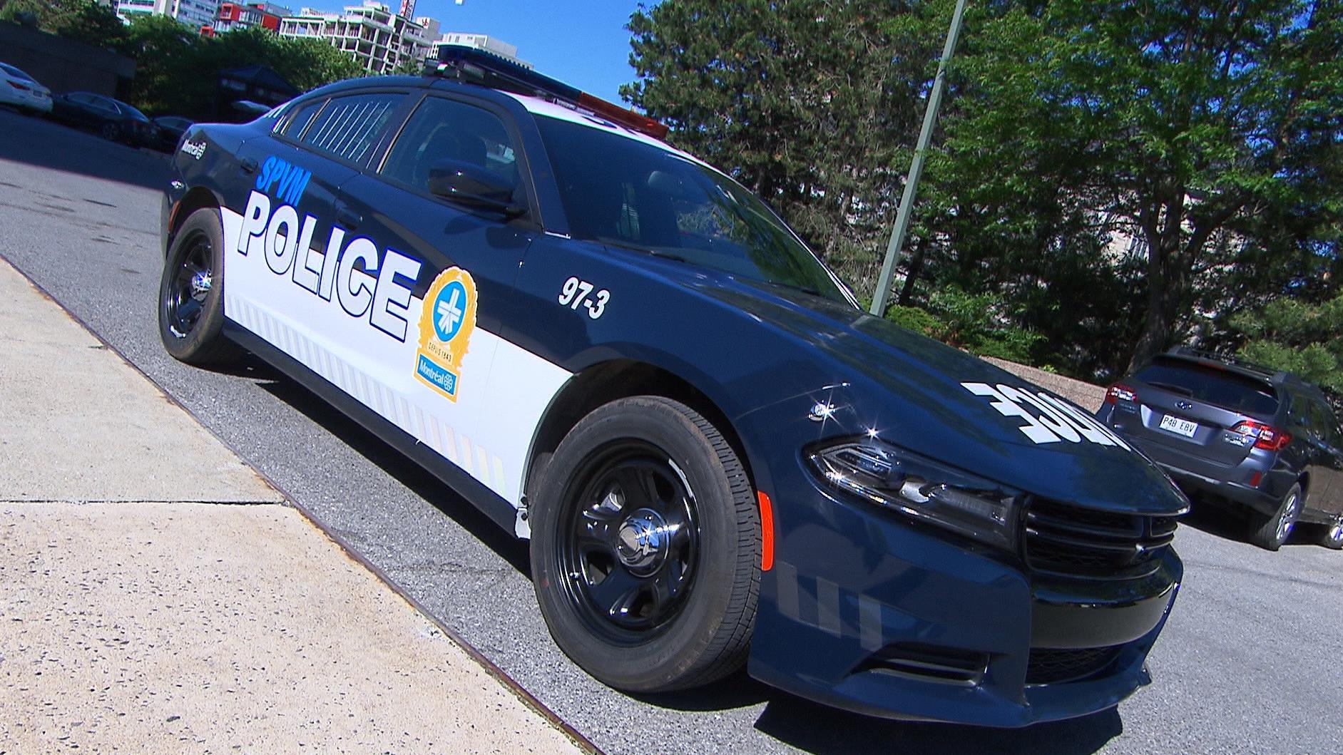 Nouvelles Voitures Nouvel Ecusson Pour Les Policiers De Montreal Radio Canada Ca Nouvelles Voitures Nouvel Ecusson Pour Les Policiers De Montreal Radio Canada Ca