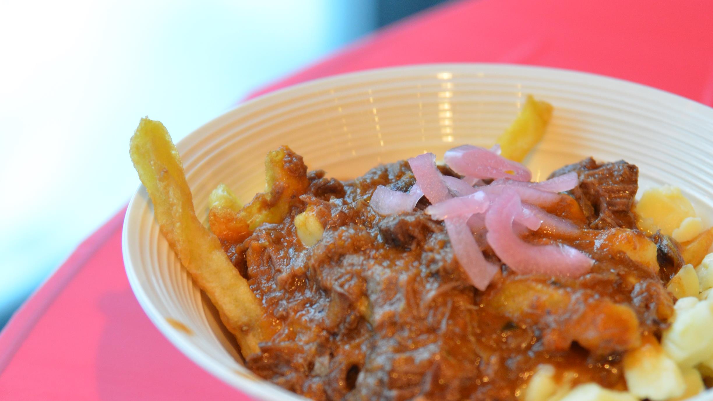 L'art de réinventer la poutine à répétition | OHdio | Radio-Canada