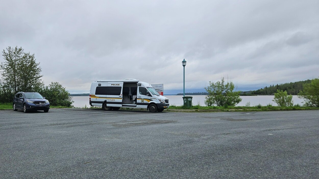 Opération de recherche pour retrouver un homme au lac Macamic | Radio ...